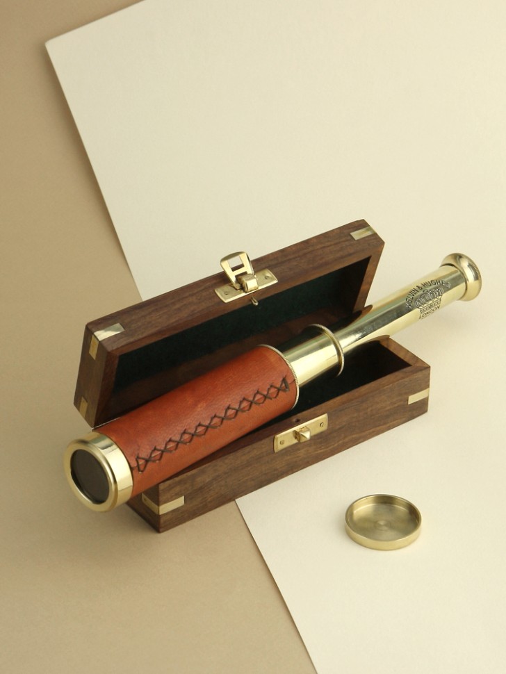Подзорная труба в деревянном футляре "Адмирал"   