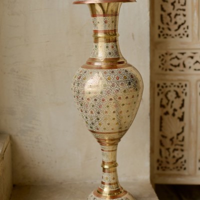 Ваза «Классика» латунь резная BIDRI белая эмаль h-61 см