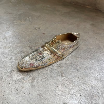 Пепельница латунь резная