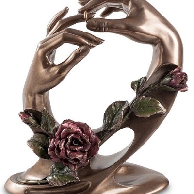 Декоративная статуэтка "Помолвка"