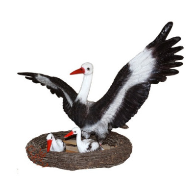 Декоративная садовая фигурка "Аистята с мамой в гнезде"