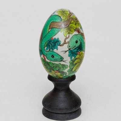 Декоративное яйцо "Змеи"
