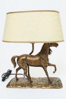 Настольный светильник "Резвый скакун"