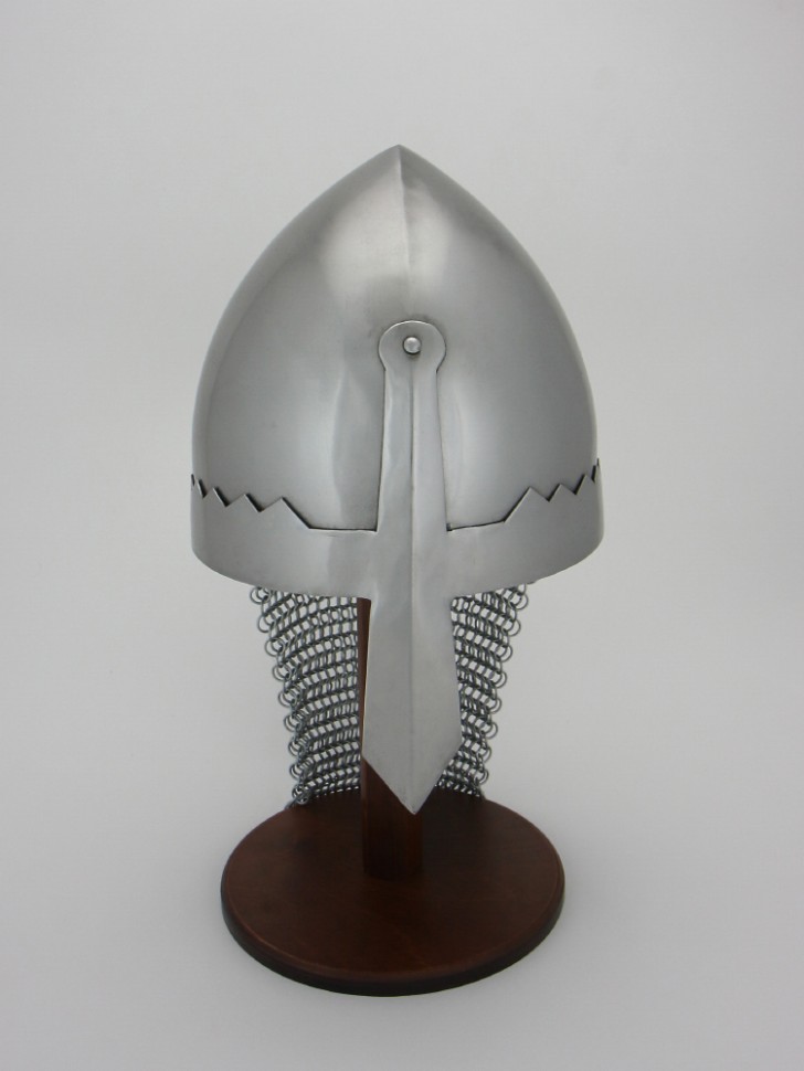 Шлем назальный с кольчужной защитой
