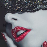 Панно с кристальным декором "Девушка", L51 W2,5 H71 см