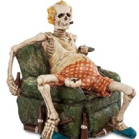 Статуэтка "Перед телевизором"