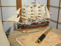 Модель парусника Крузенштерн 52 см