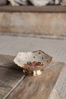 Конфетница латунь резная белая эмаль h-12 см