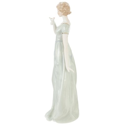 Фигурка декоративная "Девушка", L10,5 W8,5 H28,5 см