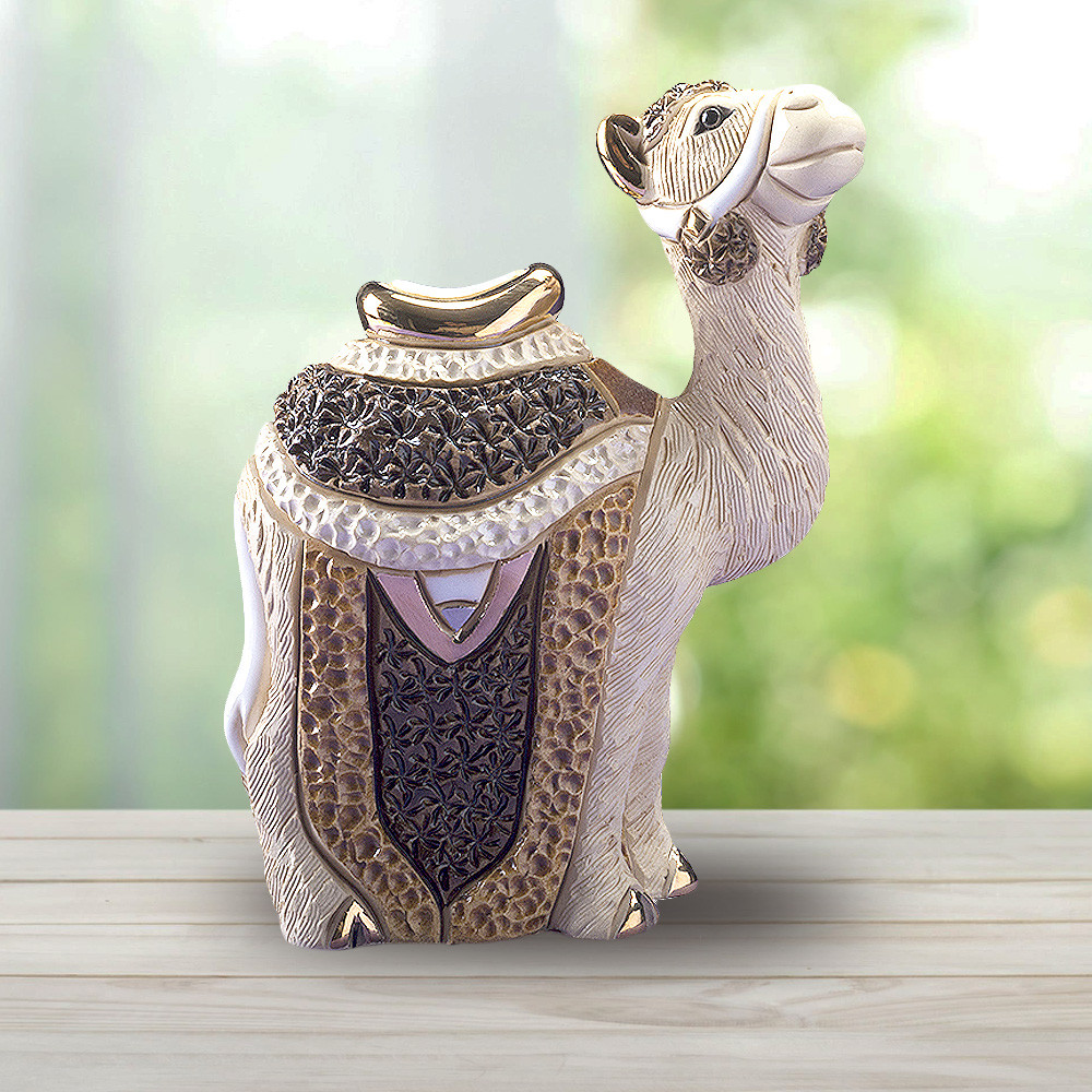 Статуэтка "Верблюд  рождественский"