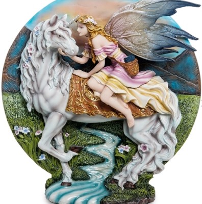 Статуэтка "Волшебная фея с единорогом"       