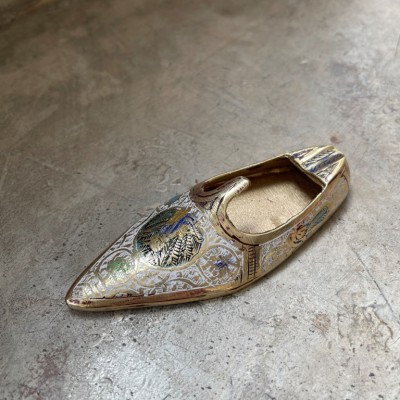 Пепельница латунь резная белая эмаль