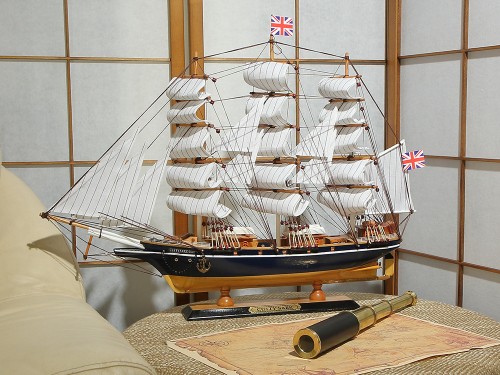 Модель парусника ''Cutty Sark'' Модель парусника ''Cutty Sark''