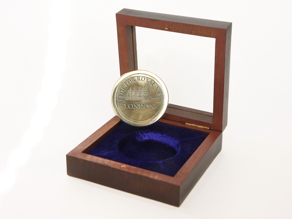 Карманный компас