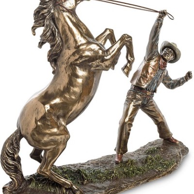 Статуэтка "Ковбой и лошадь"