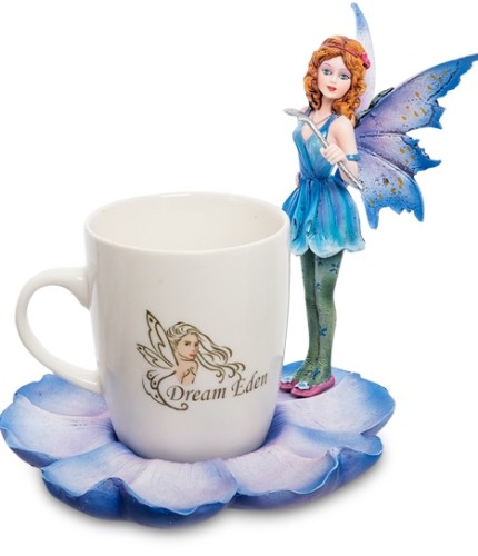 Статуэтка "Волшебная фея на чашке"         