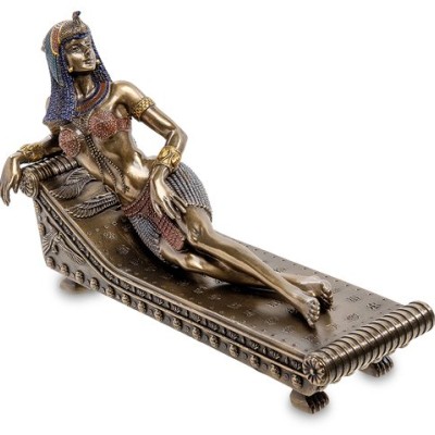 Статуэтка "Клеопатра на ложе"