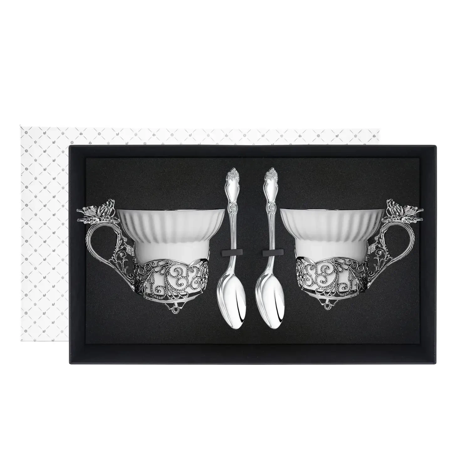 Набор чайный на 2 персоны "Зимние узоры Бабочка" посеребренный с черением : чашка, ложка Набор чайный на 2 персоны "Зимние узоры Бабочка" посеребренный с черением : чашка, ложка