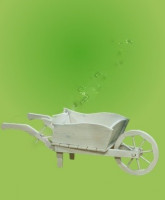 Декоративное изделие для сада "Белая тележка"    