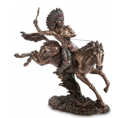 Статуэтка "Индеец с топором"