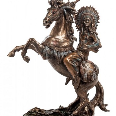 Статуэтка "Индеец с ружьем"