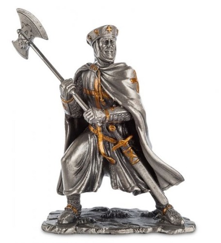 Статуэтка "Рыцарь с секирой" Статуэтка "Рыцарь с секирой"