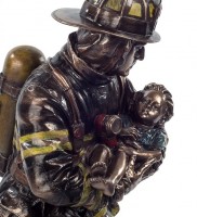 Статуэтка "Пожарный"
