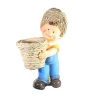 Садовое кашпо "Мальчик несет корзинку"                  