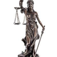 Фигурка декоративная "Фемида"