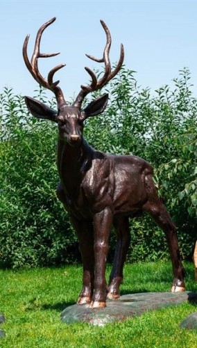 Ландшафтная скульптура "Олень" Ландшафтная скульптура "Олень"