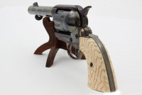 Декоративный револьвер "Peacemaker"