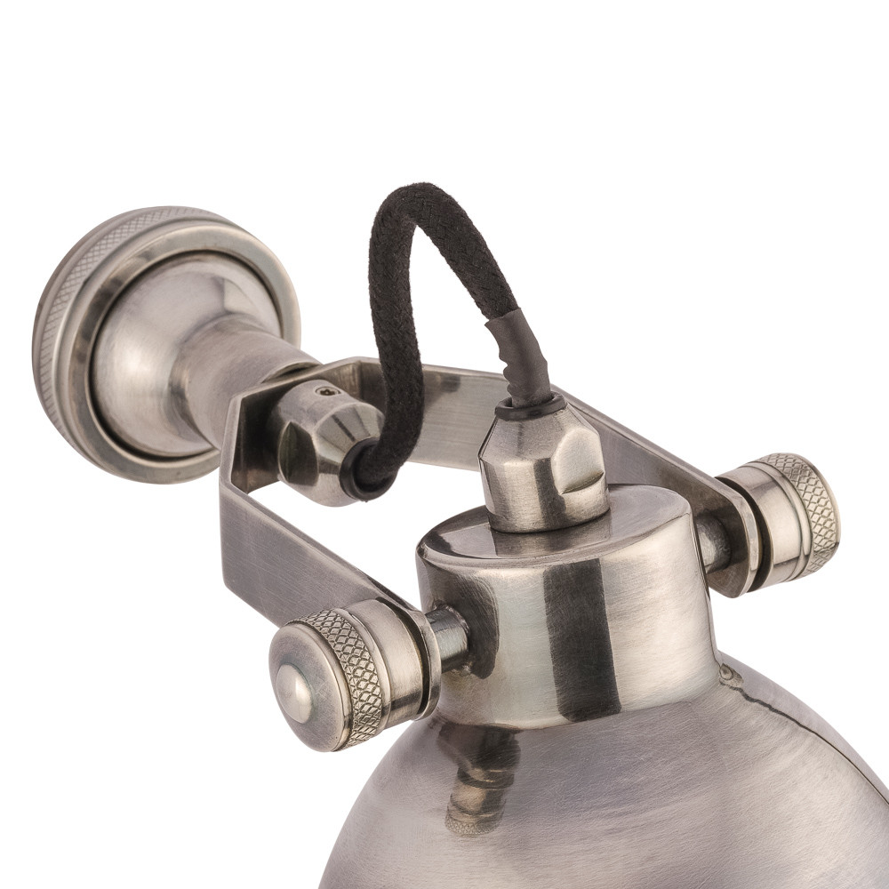 Настенный светильник