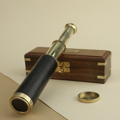 Подзорная трубав деревянном футляре "Флибустьер"
