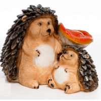 Декоративная садовая фигурка "Ежики с грибом"