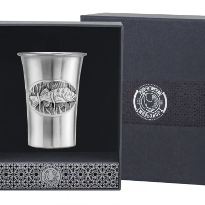 Стопка "Окунь" посеребренная полированная с чернением