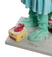 Статуэтка "Врач скорой помощи" 