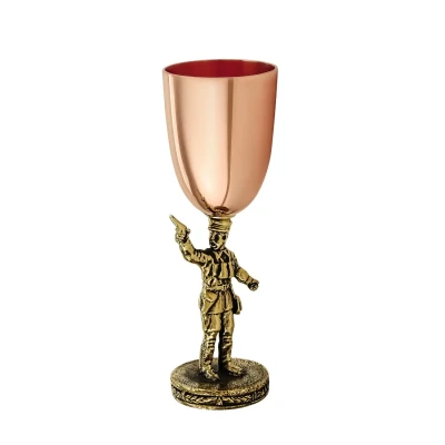 Рюмка "Командир" медь-латунь полированная с чернением Рюмка "Командир" медь-латунь полированная с чернением