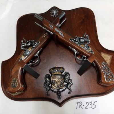 Панно "Мушкеты"     