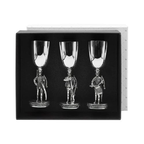 Набор рюмок "Гусары" посеребренный полированный с чернением Набор рюмок "Гусары" посеребренный полированный с чернением