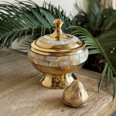 Шкатулка латунь резная полированная