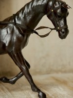 Лошадь бегущая (папье-маше, кожа) h-35 см