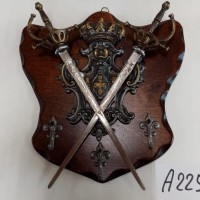 Панно "Шпаги мушкетеров"      