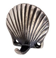 Латунный крючок "Ракушка"