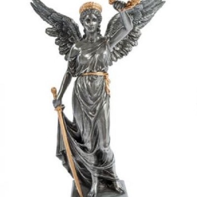 Статуэтка "Богиня Ника с мечом"