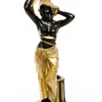 Интерьерная статуэтка "Девушка в золотом одеянии"    