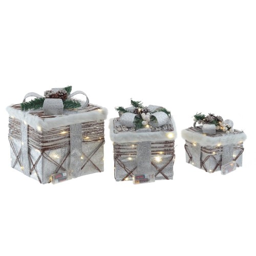 Светящаяся композиция "Подарки" (набор из 3-х) (6хАА, не прилаг.), L67 W27 H28 см Светящаяся композиция "Подарки" (набор из 3-х) (6хАА, не прилаг.), L67 W27 H28 см